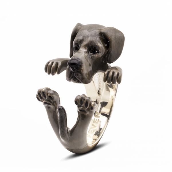An exclusive line of sterling silver jewelry that represents man's best friend. Choose from rings, bracelets, earrings and pe